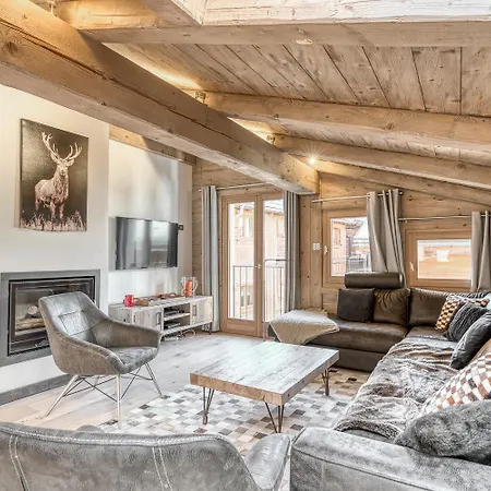 Equinox Apartment *